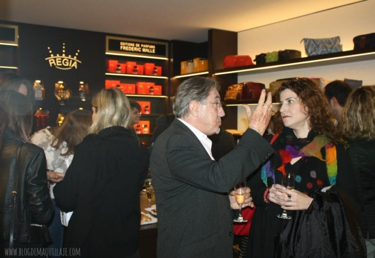 Charlando con Ramón Monegal sobre los perfumes nicho en la inauguración de la tienda