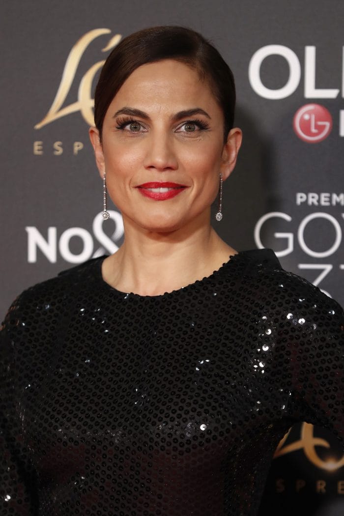 Toni Acosta con labios rojos en la gala de los Goya 2019