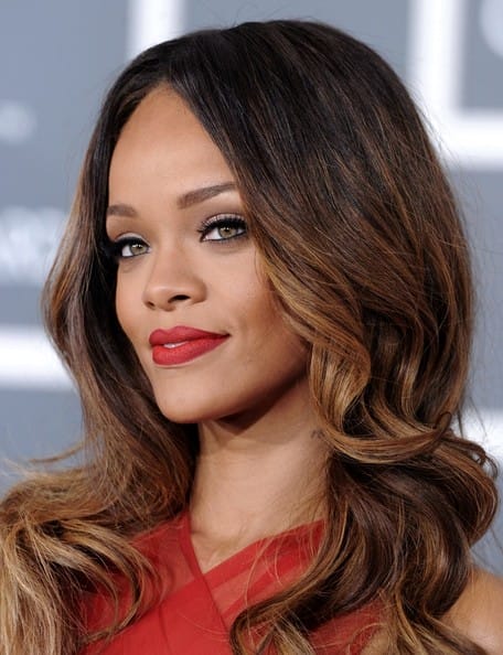 Rihanna, impecable en los Grammy 2013