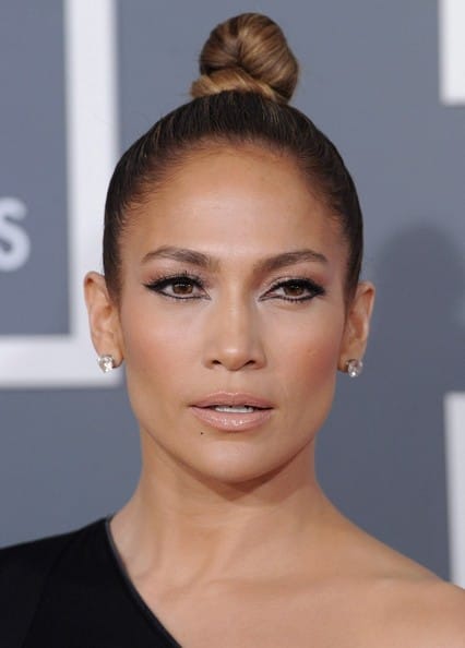 Jennifer Lopez siempre impactante, en los Grammy 2013