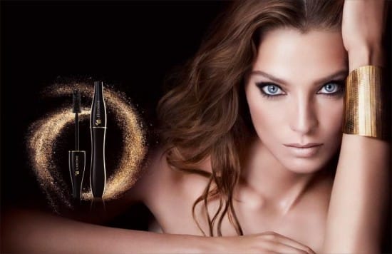 La modelo Daria Werbowy en la campaña de la máscara Hypnôse de Lancôme